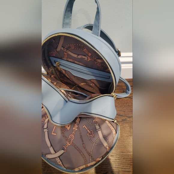 Blue Backpack - Picture 3 of 4